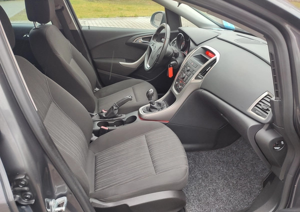 Opel Astra cena 24999 przebieg: 118000, rok produkcji 2011 z Puszczykowo małe 191